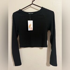 PRETTI GARDEN CHIC LONG SLEEVE CROP‎ TSHIRT SIZE S